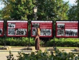 В саду «Эрмитаж» открылась новая фотовыставка «100 лет ДОСААФ России»